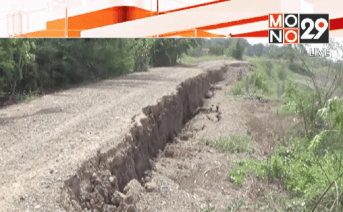 ภัยแล้งอ่างทองถนนทรุดกว่า 100 เมตร