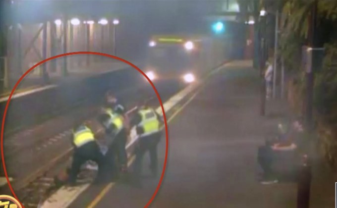 หญิงออสเตรเลียรอดตายเพียงเสี้ยววินาที