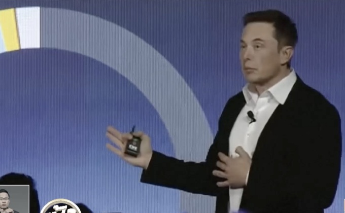 เทสลาเร่งสร้างแบตเตอรีลิเธียม-ไอออนใหญ่ที่สุดในโลก