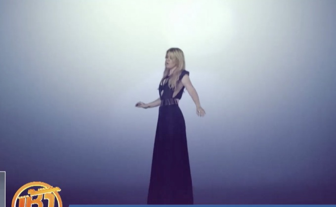 “เคลลี คลาร์กสัน” โค้ชคนใหม่ The Voice ซีซัน 14