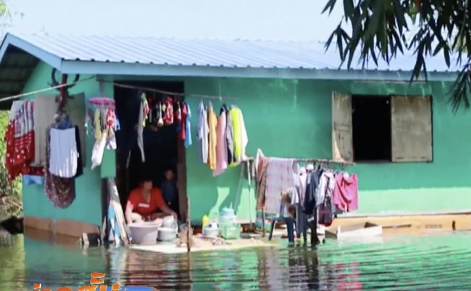 พื้นที่ลุ่มต่ำหลายจังหวัดยังน้ำท่วม