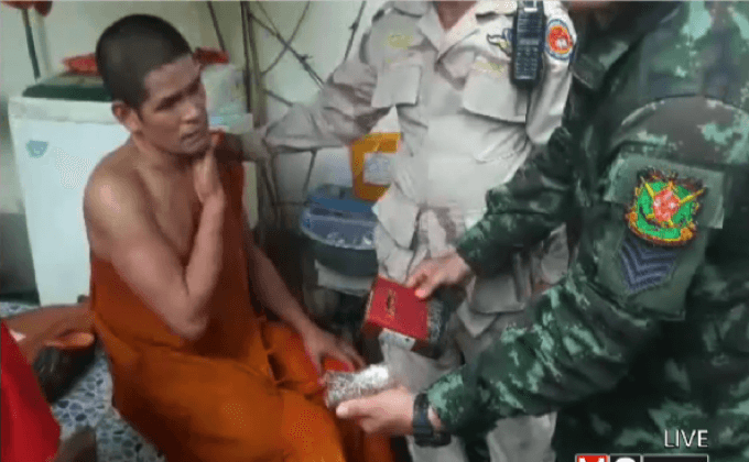 จับพระวัดดังนนทบุรีค้ายาไอซ์-ยาเค