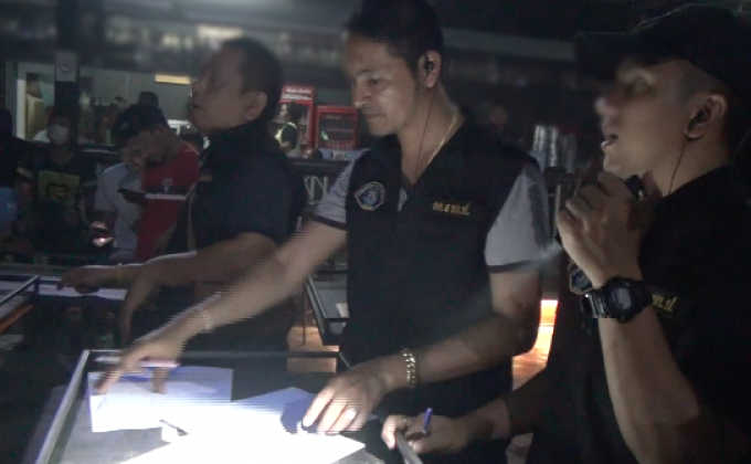 ตรวจค้นผับดังเมืองพัทลุงพบเด็กใช้บริการจำนวนมาก