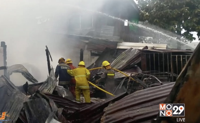 ยายวัย 70 ปีติดแก๊สต้มน้ำลามไฟไหม้บ้าน