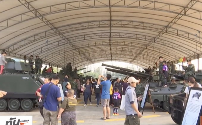 ทบ.จัดเต็ม โชว์รถถังรุ่นใหม่ ให้เด็กได้สัมผัสใกล้ชิด