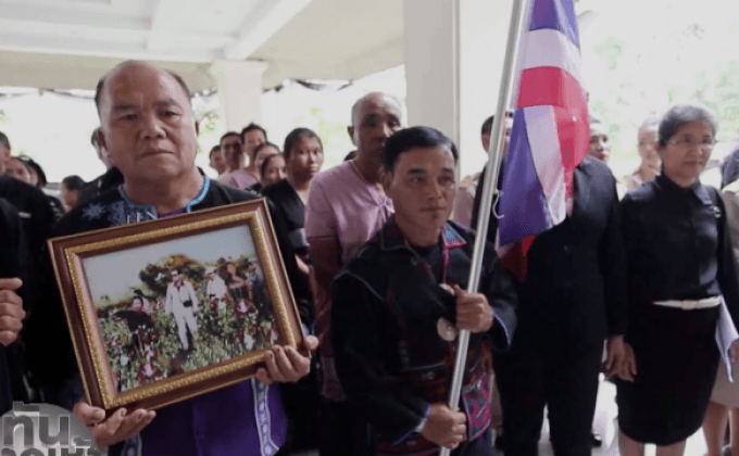 ประชาชนต่างจังหวัด ทยอยเดินทางสักการะพระบรมศพ