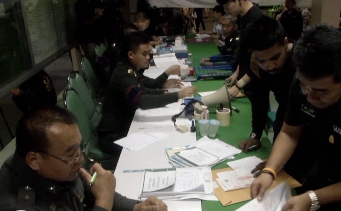 นายกฯ ไม่เห็นด้วยกับการยกเลิกเกณฑ์ทหาร