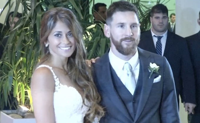 “เมสซี” แต่งงานกับเจ้าสาวที่ปิ๊งกันแต่เด็ก