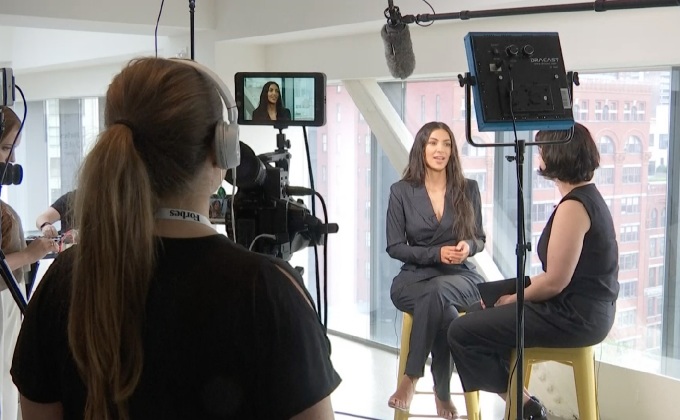 “คิม คาร์ดาเชียน เวสต์” เปิดใจวิธีรับมือปัญหา