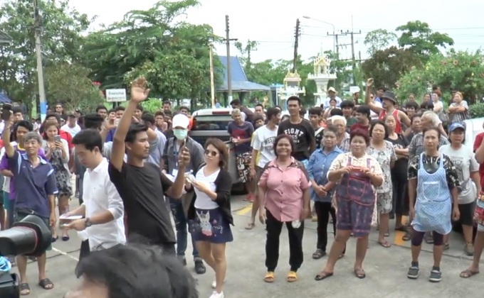 ญาติเด็กหญิง 14 ปีบุกโรงพัก จี้นำฆาตกรขอขมาศพ