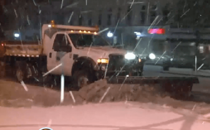 พายุหิมะพัดถล่มเขตมิดเวสต์ของสหรัฐฯ