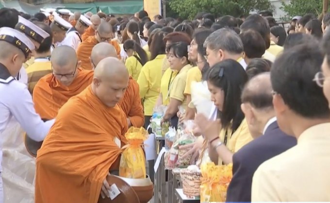 ประชาชนร่วมงาน “ศิระกรานพระภูบาลนวมินทร์” รพ.ศิริราช