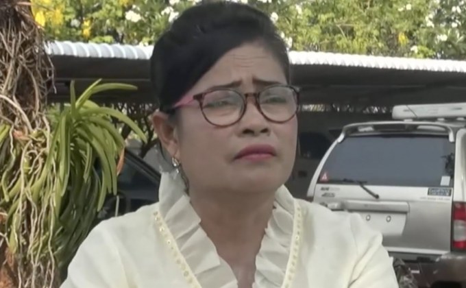 “เจ๊บ้าบิ่น” ปฏิเสธขายสลากฯ เกินราคา