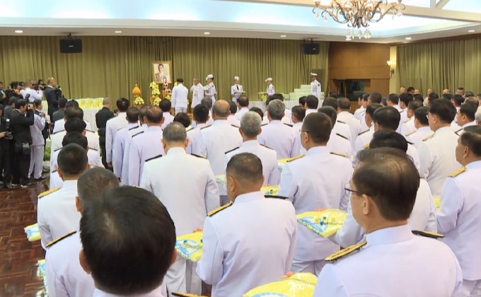 สมเด็จพระเจ้าอยู่หัว พระราชทานเสื้อผู้เข้าร่วม “Bike อุ่นไอรัก”