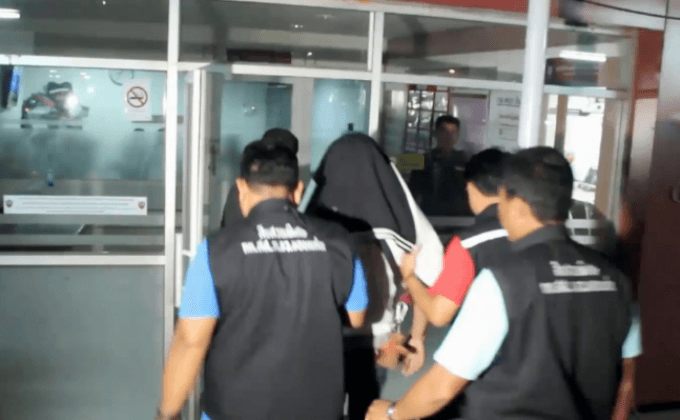 ควบคุมตัววัยรุ่น 17 ปีโพสต์ค้ายาบ้า