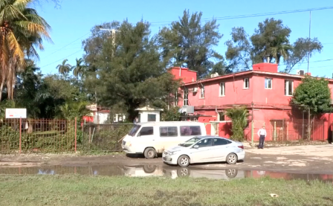 ญาติเครื่องบินตกในคิวบารอรับศพ