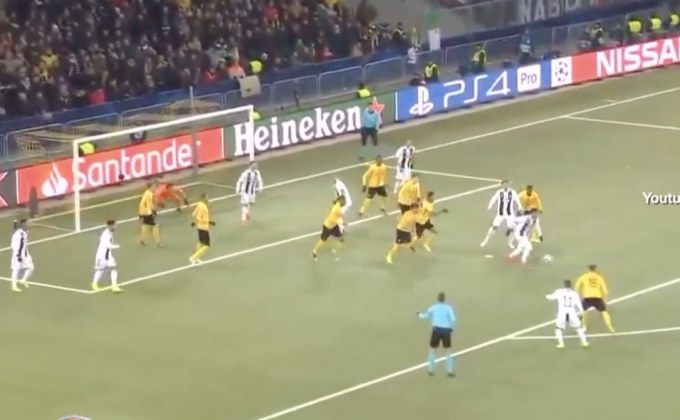 10จังหวะไม่ได้ประตูเพราะเพื่อนร่วมทีม