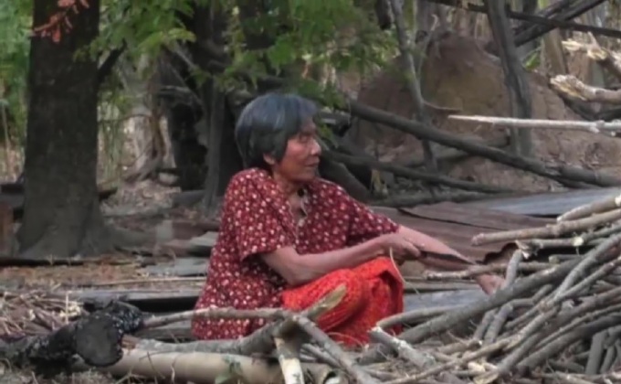 ตำรวจยืนยันหญิงชรากระโดดใส่รถไม่ใช่มิจฉาชีพ