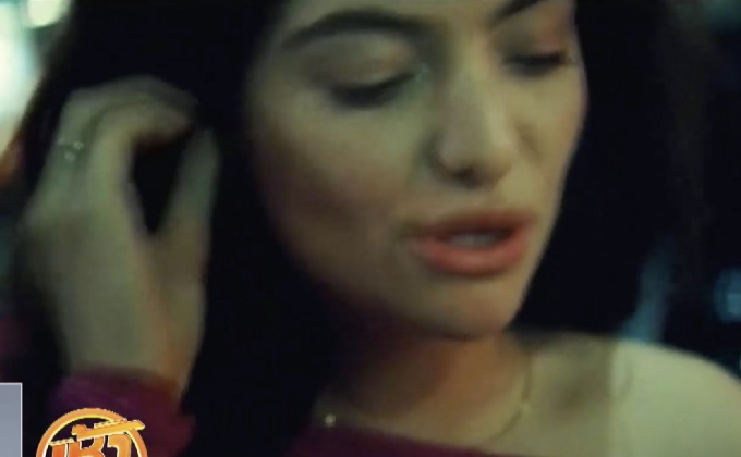 “Lorde” ครองอันดับ 1 ชาร์ต Billboard 200
