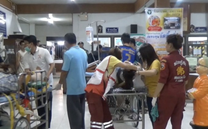 รถทัวร์พลิกคว่ำตกเหว จ.แพร่