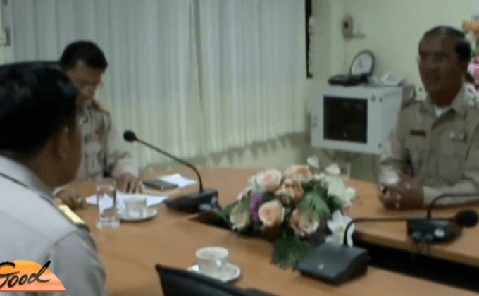 สั่งย้ายรองผอ.โรงเรียนตบเด็ก