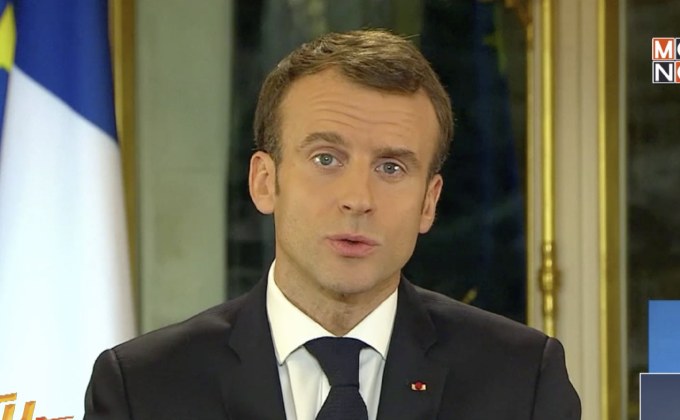 ผู้นำฝรั่งเศสขึ้นค่าแรง-ลดภาษีหวังดับไฟประท้วง