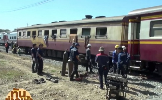 ตู้เสบียงรถไฟตกราง ที่สถานีรถไฟเชียงใหม่