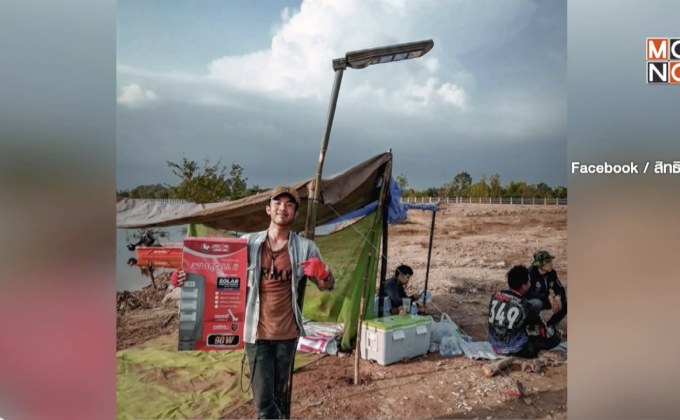 ชื่นชม หนุ่มฝ่าน้ำท่วมสร้างเพิงพักให้สัตว์นับร้อย