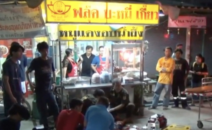 วัยรุ่นขี่ จยย.ไล่ฟันกัน จ.ปทุมธานี