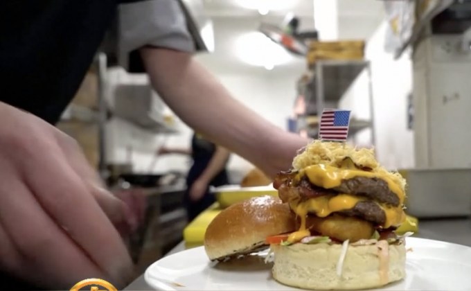 2 เมนูเบอร์เกอร์ต้อนรับประชุมสุดยอดทรัมป์-คิม