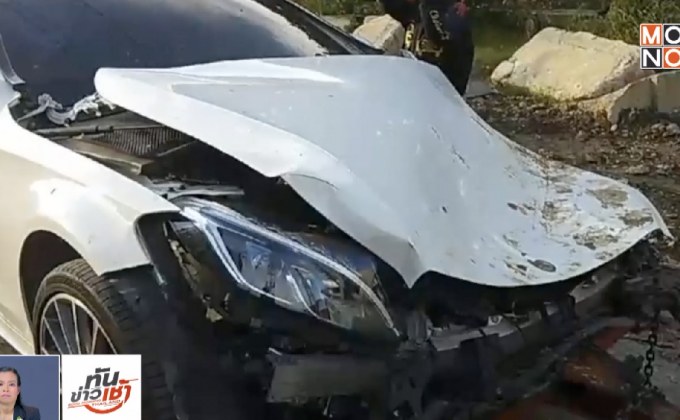 ท่อขุดเจาะสร้างถนนหลุดเครน ทับรถเบนซ์ บาดเจ็บ 1