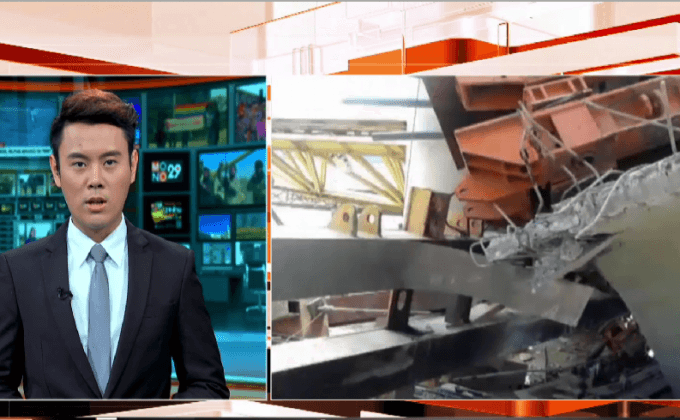 สะพานข้ามแม่น้ำเจ้าพระยากำลังก่อสร้างถล่ม