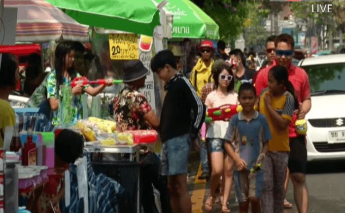 เชียงใหม่รณรงค์เล่นสงกรานต์ประหยัดน้ำ