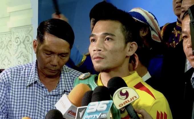 “ศรีสะเกษ” ขอแฟนสาวแต่งงานปลายปีนี้