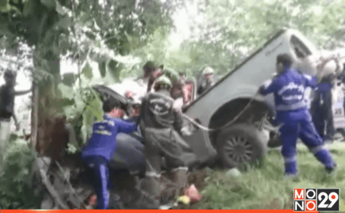 ร่ำไห้ทั้งหมู่บ้าน รับ 6 ศพ รถชนต้นไม้เสียชีวิตยกคัน