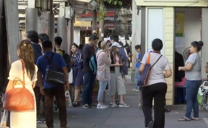 คาดแรงงานขอรับสิทธิว่างงานแตะ 2 แสนคนสิ้นปีนี้