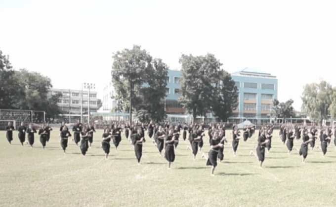 นศ.นาฏศิลป์ 109 คน รำแสดงความอาลัยในหลวง ร.9