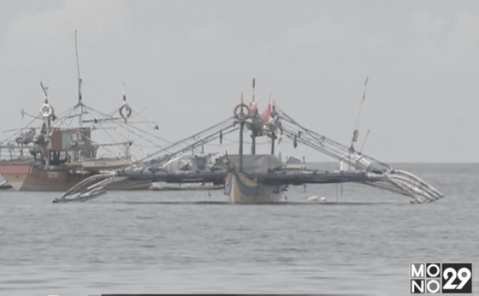 ชาวฟิลิปปินส์ทำประมงใกล้แนวหินสการ์โบโรห์ได้