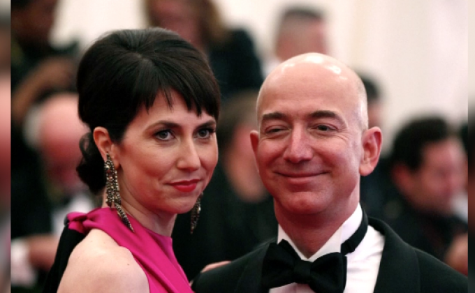 เจฟฟ์ เบซอส เจ้าของอะเมซอน ประกาศหย่าภรรยา