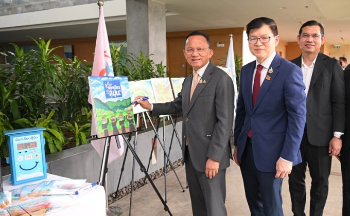 “สมศักดิ์” มอบ สสส. ให้ความรู้ PM 2.5 วงกว้าง หนุนใช้ร่าง พ.ร.บ.อากาศสะอาด แก้ปัญหาฝุ่นยั่งยืน