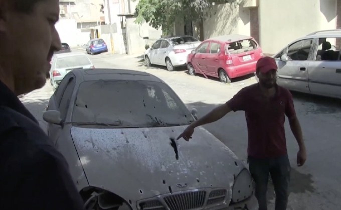 กลุ่มติดอาวุธต่อสู้กันในลิเบีย