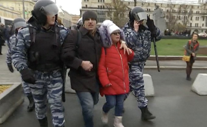 ตำรวจรัสเซียจับกุมกลุ่มต่อต้านรัฐบาล 263 คน