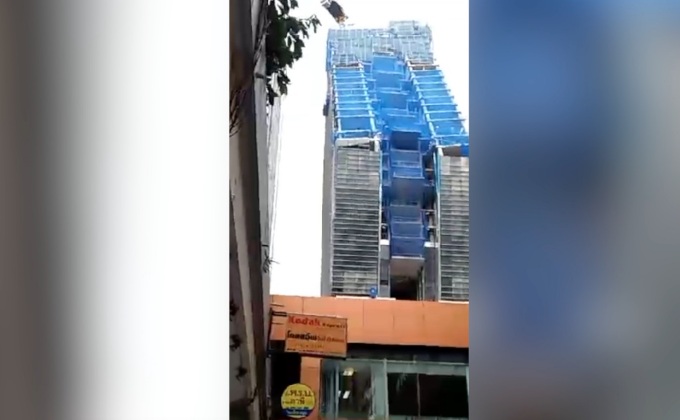 รู้ตัวมือโพสต์อาคารเอียงเสี่ยงถล่มแล้ว