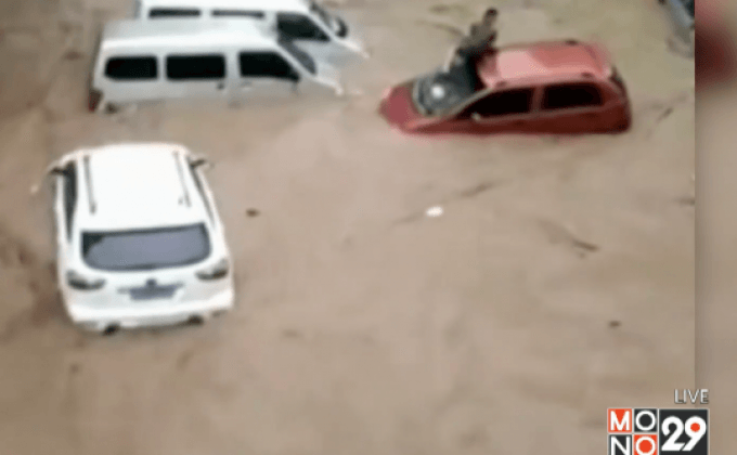 น้ำท่วมหนักในจีนเนื่องจากฝนตกต่อเนื่อง