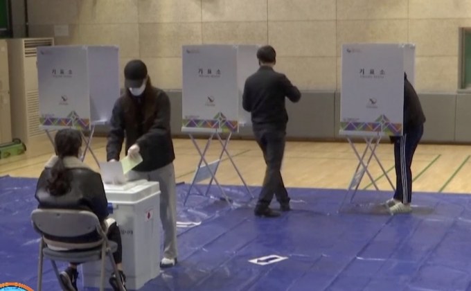 เอ็กซิทโพลชี้ พรรครัฐบาลเกาหลีใต้ส่อคว้าชัยเลือกตั้ง