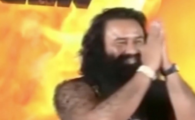 อินเดียตัดสินจำคุกผู้นำจิตวิญญาณ 20 ปี