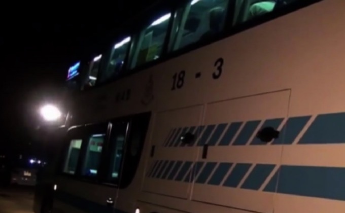 สกัดจับรถทัวร์ 2 คันขนยาบ้ากว่าล้านเม็ด