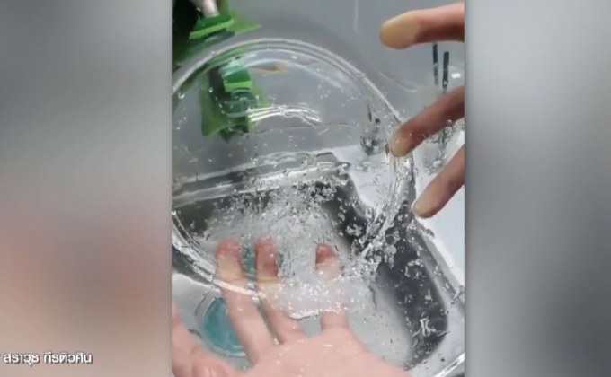 พบเศษพลาสติกในโกโก้ปั่น ร้านกาแฟดัง หวั่นอันตราย