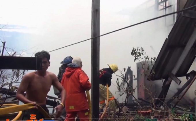 ไฟไหม้บ้านคาดสาเหตุเพราะชาร์จมือถือ