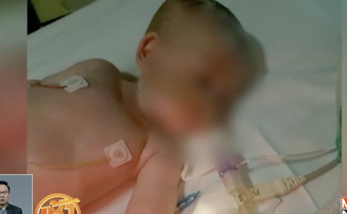 พ่อแม่อังกฤษต่อสู้นำทารกรักษาโรคร้ายในสหรัฐ